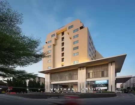 vejthani_hospital_building-min